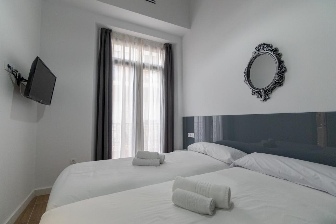 Private Pool With Panoramic Views Apartment Seville Luaran gambar